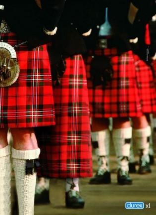 Pubblicità durex con kilt
