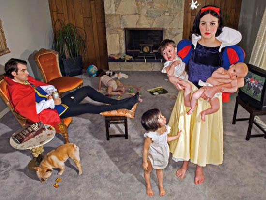 Foto Divertente: Biancaneve con principe e figli