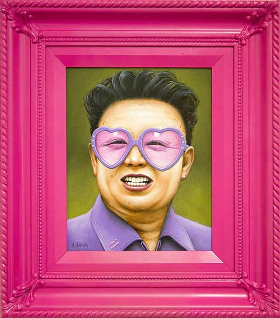 Foto Divertente: Presidente Corea del Nord con occhiali a cuore