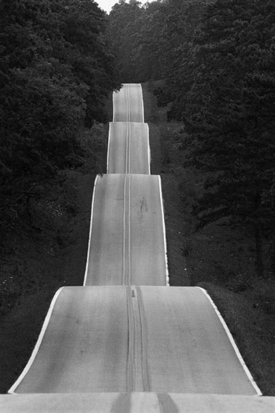 Foto Divertente: Strada ondulata