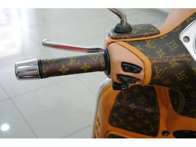Vespa Louis Vuitton