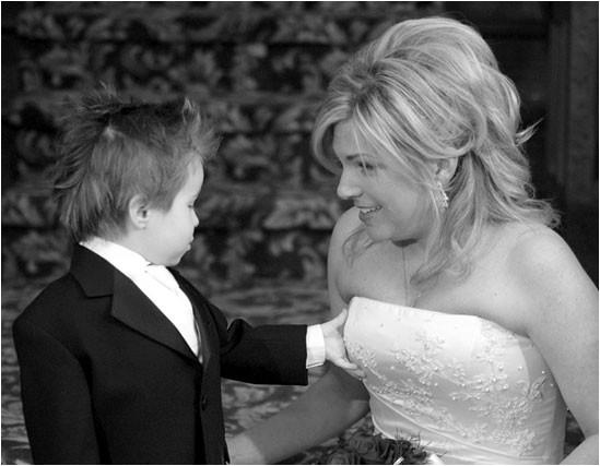 Foto Divertente: Il bambino e la sposa