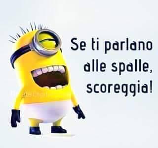 Foto Divertente: Cosa fare se ti parlano dietro le spalle!