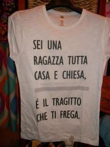 Foto Divertente: Maglietta con scritta divertente