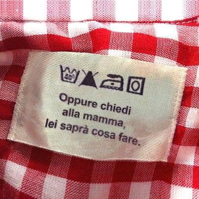 Etichetta interna al vestito