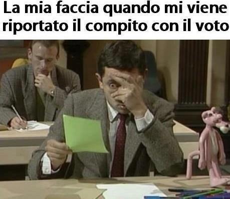 Foto Divertente: Mr. Bean mentre cerca di copiare