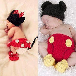Foto Divertente: Due bambini vestiti da minnie