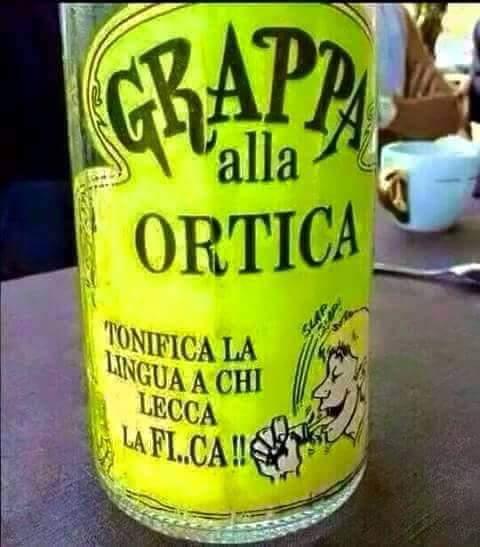 Etichetta della grappa all'ortica