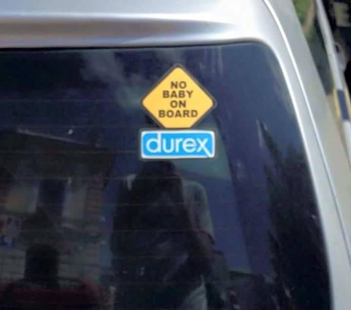 Segnale che in auto non ci sono bambini
