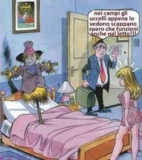 Foto Divertente: Spaventapasseri messo nel letto della moglie