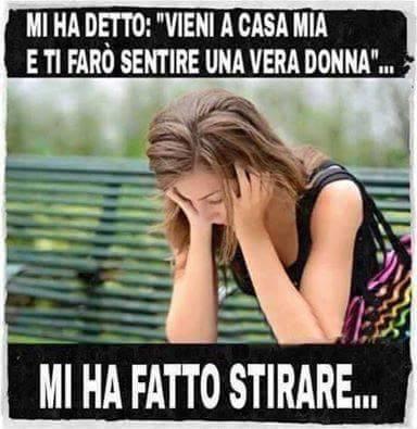 Foto Divertente: Donna seduta sulla panchina che pensa al fidanzato 