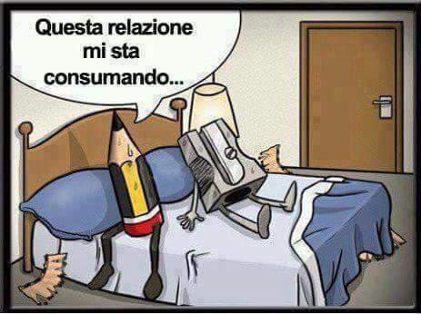 Matita e appuntino a letto insieme