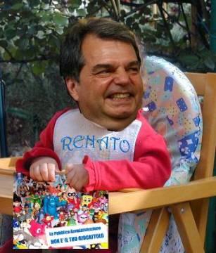 Foto Divertente: Brunetta sul seggiolone