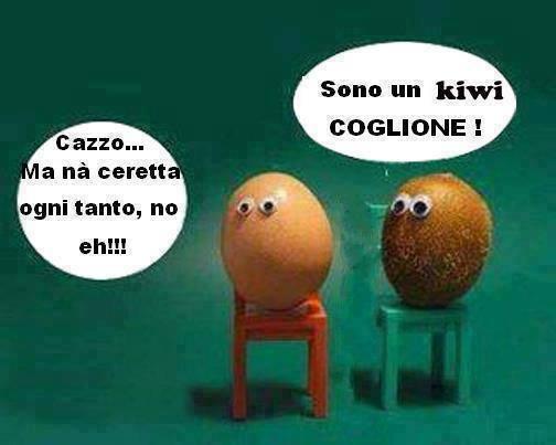 Uovo che dice di fare una ceretta ad un kiwi