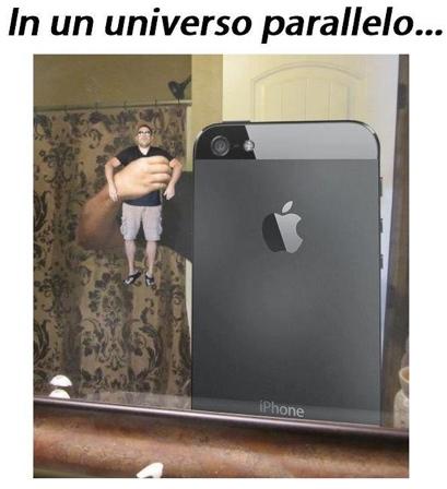 Foto Divertente: Iphone che tiene in mano un uomo