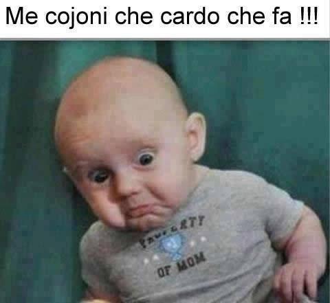 Foto Divertente: Bambino che soffre il caldo