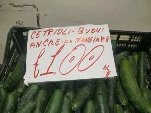Foto Divertente: Cartello con prezzo dei cetrioli