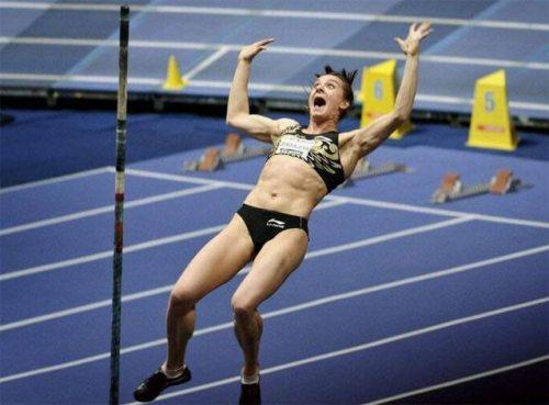 Foto Divertente: Caduta dal salto con l'asta