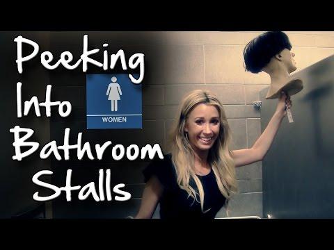Scherzo nel bagno delle donne: che reazioni di paura