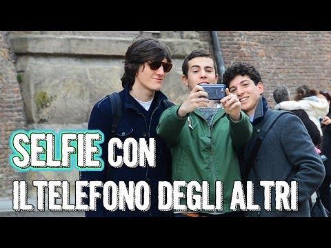 I selfie fatti con i telefoni degli altri, veramente divertente!
