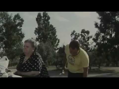 Verdone nella scena della puntura a nonna!