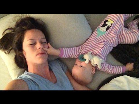 Mamme che riposano con i loro bambini...ma non è così semplice!