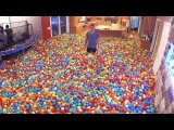 Sarebbe bello avere un piano ricoperto di palline colorate!