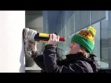 Scommettiamo che è possibile aprire il vino con una scarpa